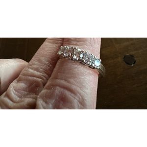 5 Diamond ring